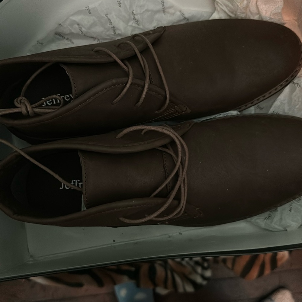 Men’s Jeffrey Tyler brown shoes size 10.5